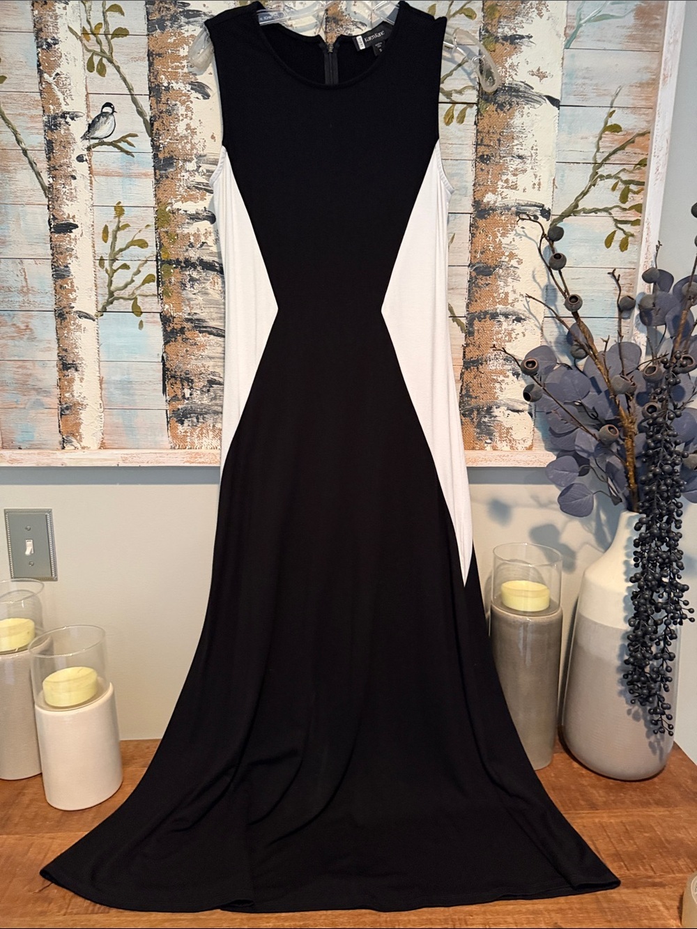 Karen Kane Black and White Sleeveless Maxi Colorblock Dress